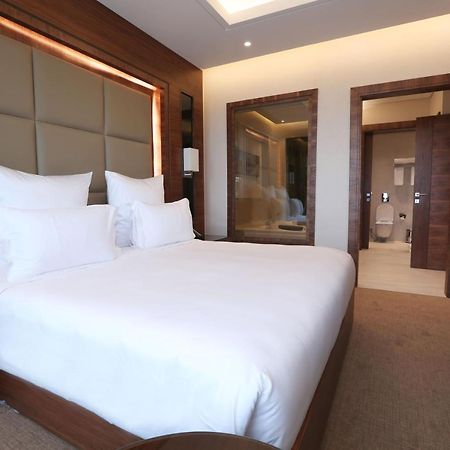 Weekend Hotel Sari Jeddah Ngoại thất bức ảnh