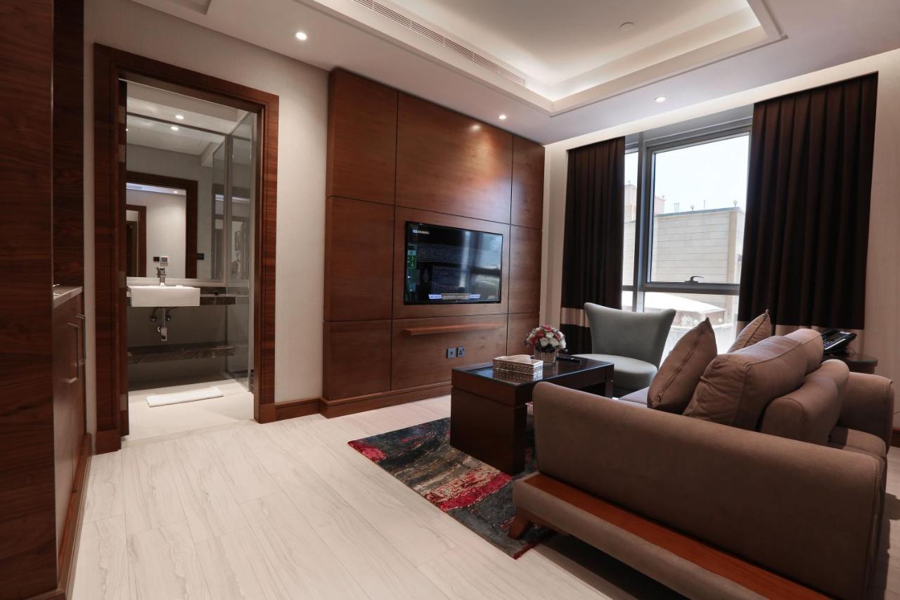 Weekend Hotel Sari Jeddah Ngoại thất bức ảnh