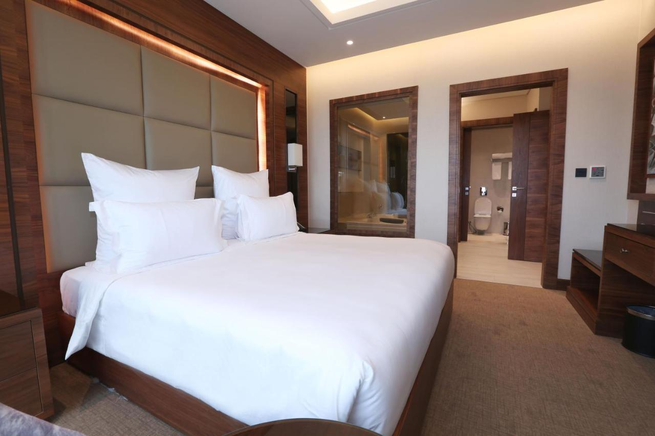 Weekend Hotel Sari Jeddah Ngoại thất bức ảnh