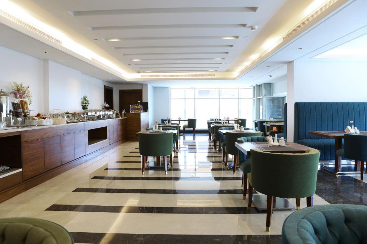 Weekend Hotel Sari Jeddah Ngoại thất bức ảnh
