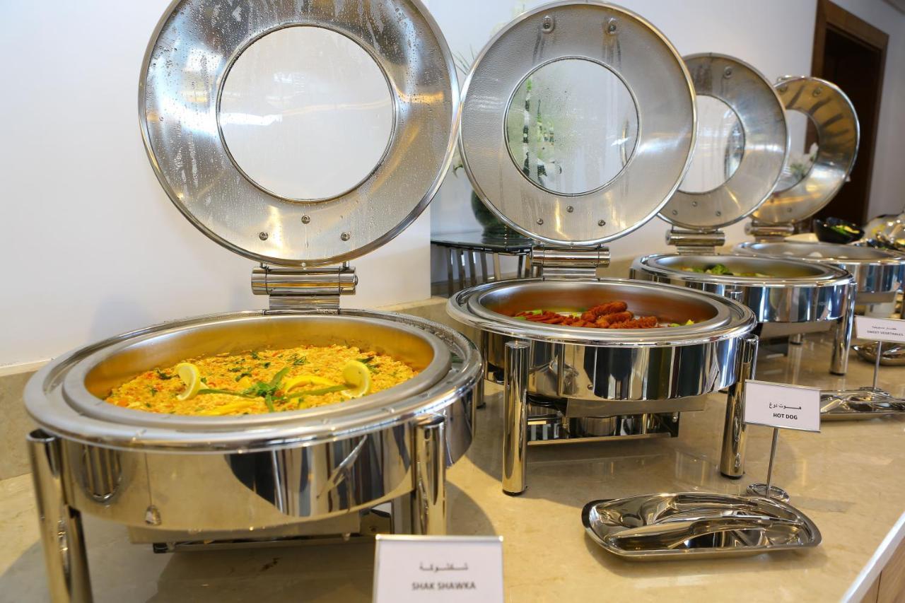 Weekend Hotel Sari Jeddah Ngoại thất bức ảnh