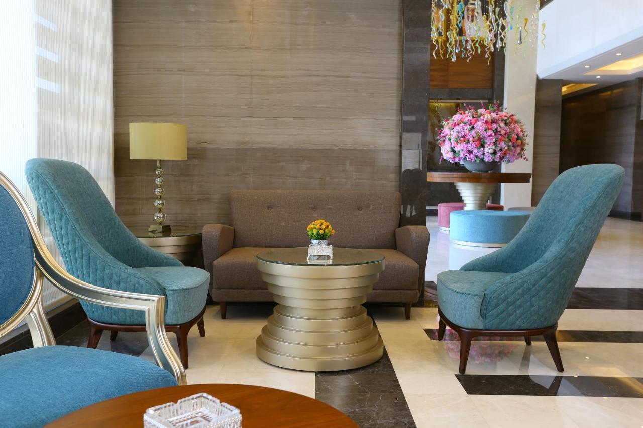 Weekend Hotel Sari Jeddah Ngoại thất bức ảnh