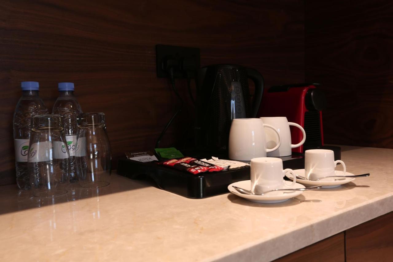 Weekend Hotel Sari Jeddah Ngoại thất bức ảnh