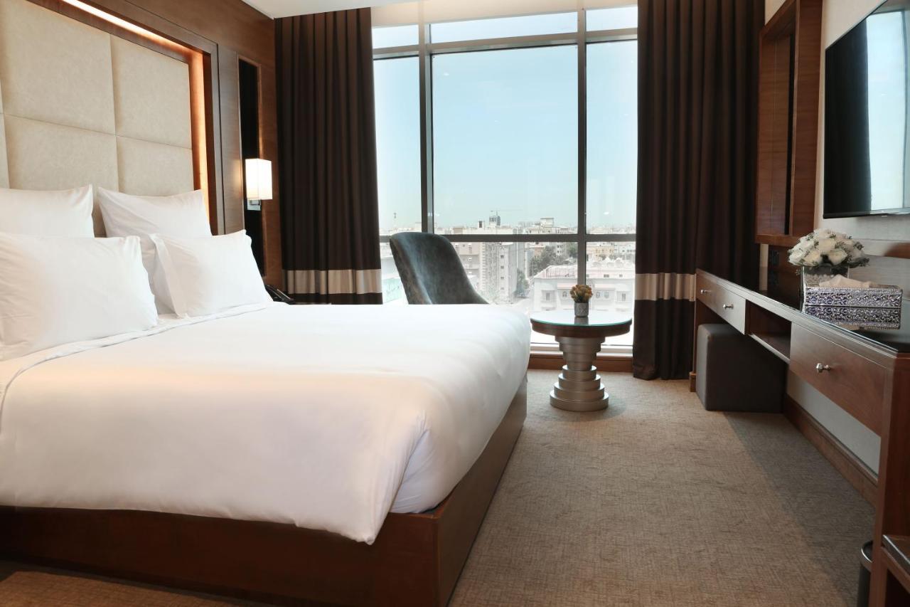 Weekend Hotel Sari Jeddah Ngoại thất bức ảnh